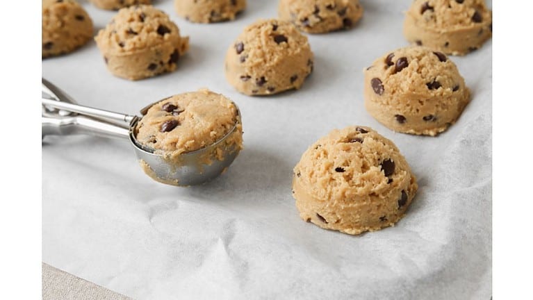 can-you-microwave-cookie-dough-practical-cooks