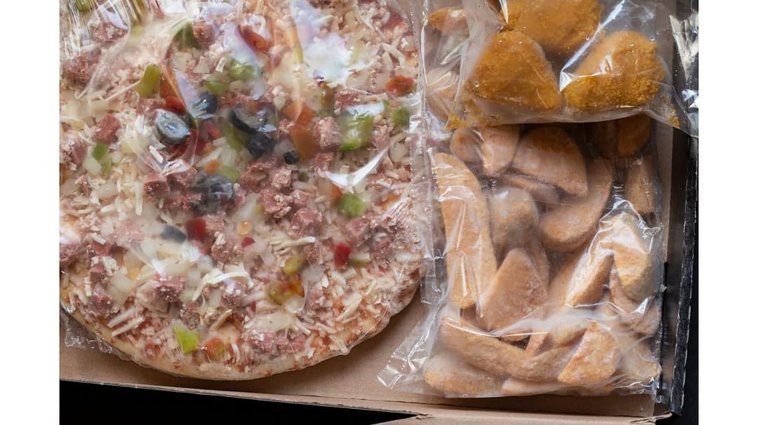 How Long Can Frozen Pizza Be Left Out? Practical Cooks