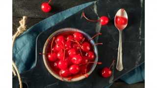 do maraschino cherries have pits