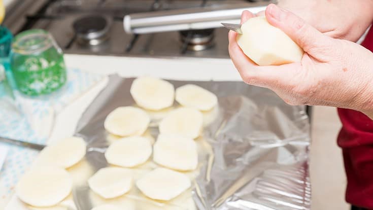 How Long Can Peeled Potatoes Sit Out? - Practical Cooks