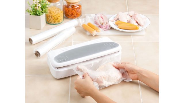 How Long Does Vacuum Sealed Chicken Last in the Fridge? - Practical Cooks